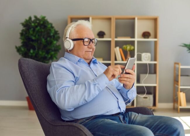 Gadgets to enhance accessibility of elderly people